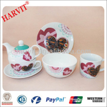 Valentine Heart Design Ensemble de petit-déjeuner / Cuisine Set de petit-déjeuner Vaisselle moderne / Set de petit-déjeuner Kettle Coffee Mug Cup Saucer